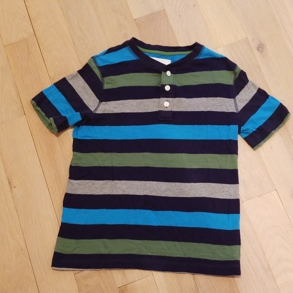 Urban Pipeline boy's T-shirt, size S